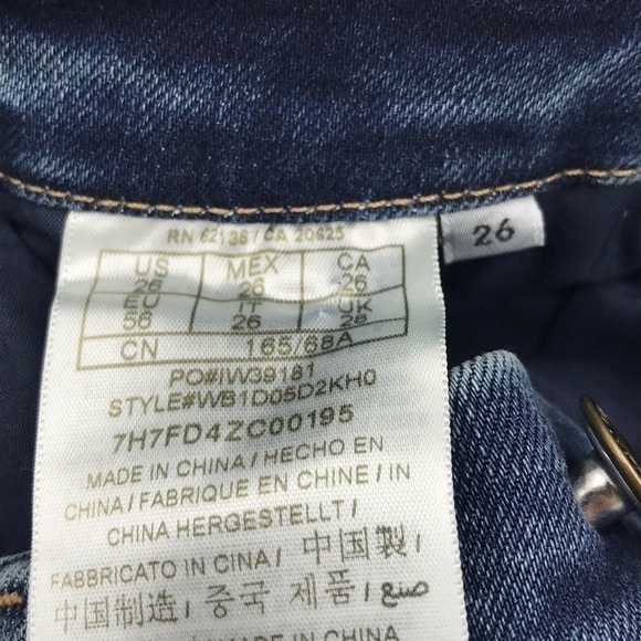 Guess SHORT SHORTS - Picture 3 of 5